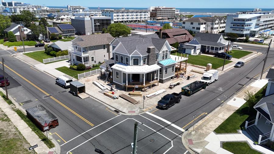 Aerial view of a Wildwood Crest home during construction
